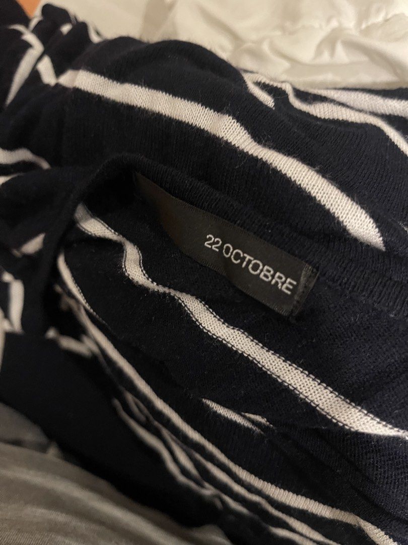 Striped boatneck knit sweater (Category: Longsleeves) located in Quezon City. Submitted by booktt (Listing ID 1460459667, Image 3). Description: free for any purchase 50 if no purchase code 003.