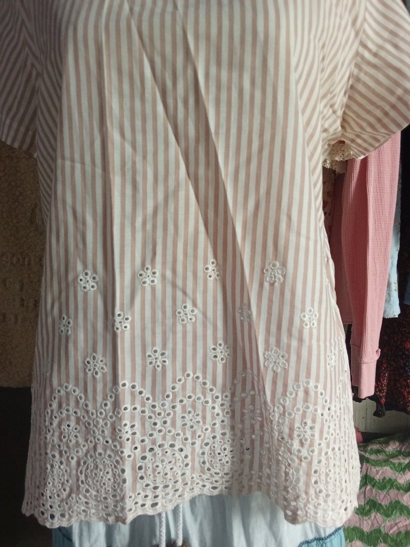 Stripes babydoll top (Category: Blouses) located in Meycauayan. Submitted by midori021 (Listing ID 1460465493, Image 2). Description: XL on tag but check pictures best fits medium to large.