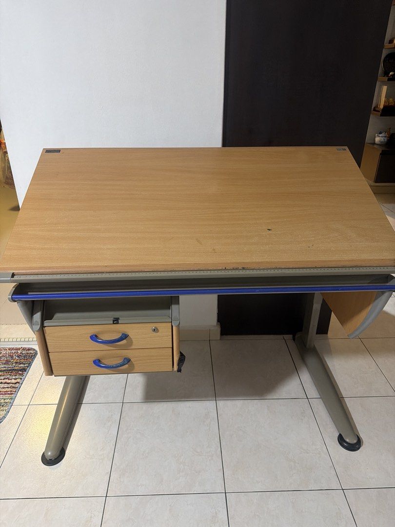 Study table (Category: Tables & Sets) located in Singapore. Submitted by tiong428 (Listing ID 1460430359, Image 2). Description: .