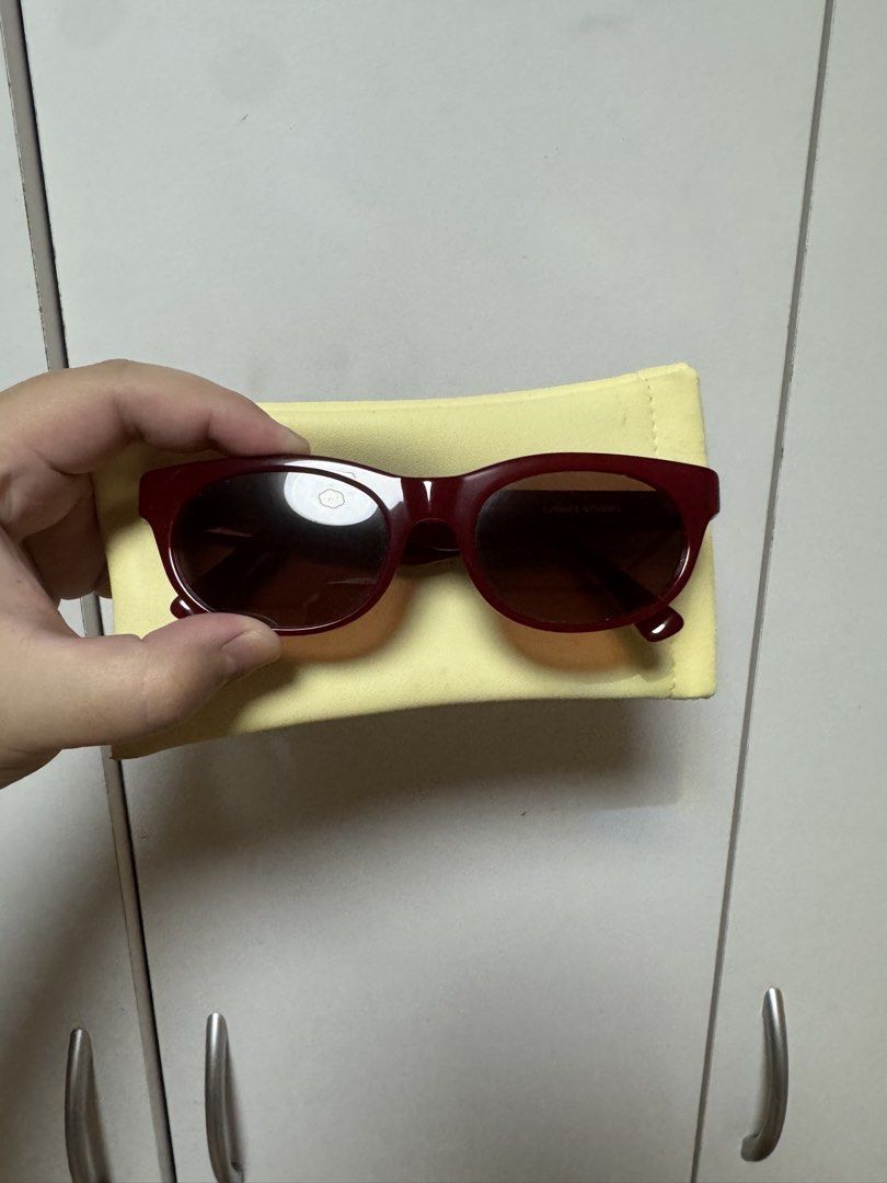 Sunnies Beau in Cherry (Category: Sunglasses & Eyewear) located in Manila. Submitted by quintessesommerset (Listing ID 1460500652, Image 1). Description: - Brand: Sunnies Studio - Model: Beau Cherry O Plum - Frame Color: Deep cherry red, almost plum - Includes: Soft yellow pouch - Style: Great for everyday wear or as a statement piece.