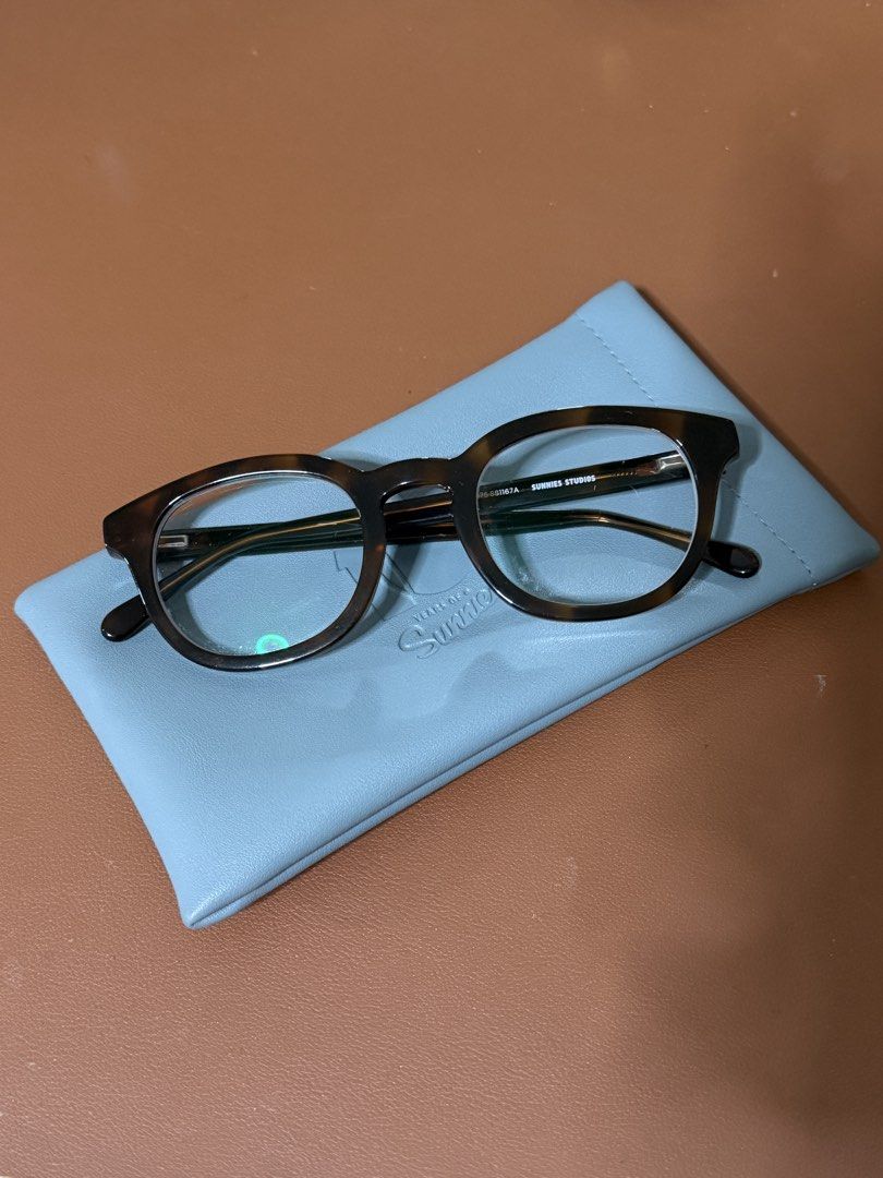 Sunnies Studios Atticus in Dark Tort (Category: Sunglasses & Eyewear) located in Manila. Submitted by devilwearszara_ (Listing ID 1460416674, Image 1). Description: Only used a few times. Lens can be replaceable at any Sunnies Studios store..