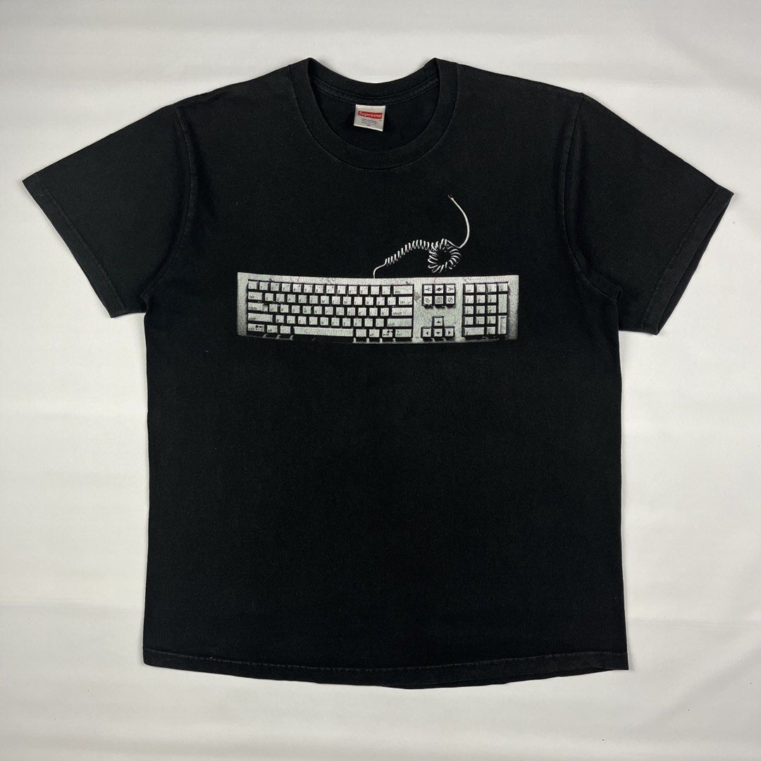 Supreme Keyboard Tee (Category: Tshirts & Polo Shirts ) located in Puerto Princesa. Submitted by paradise5300 (Listing ID 1460408542, Image 1). Description: Supreme Keyboard Tee Tagged Size: Medium Dimensions Inches length: 27.5 Inches width: 21 Condition: Very good Color rate: 9 Flaws: Cracks 1,599 shipping fee is not yet included. .