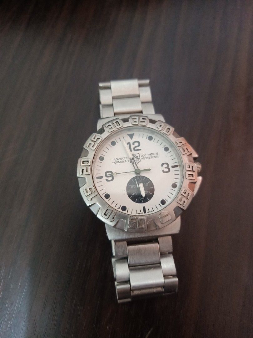 Japan Tag f1 grande date (Category: Luxury Watches) located in San Simon. Submitted by lark_in (Listing ID 1460475464, Image 1). Description: F1 grande date Battery not working PM for sure buyers📝.