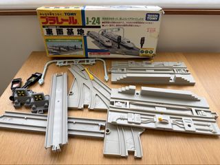 （分類：）位於 。 由 typical34890 提交（商品編號 1460368299，圖片 1）。簡介： 。