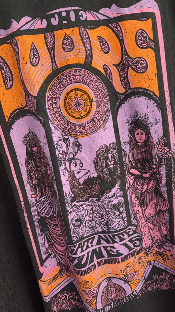 THE DOORS (Category: Shirts) located in Cavite. Submitted by handpickedshirts (Listing ID 1460387138, Image 2). Description: New, cut tags Vintage-style Approx L30in, W26in and W29in No backprint.