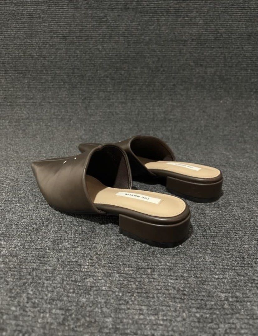 The Mikelin Brown Leather Pointed Toe Mules (Size 36) (Category: Flats & Sandals) located in Muntinlupa City. Submitted by prelovedja_ (Listing ID 1460492886, Image 2). Description: - Brand: The Mikelin - Type: Brown Leather Mules - Design: Pointed Toe - Heel: Low Heel - Worn less than 5 times - Style: Versatile, great for dressing up or down.