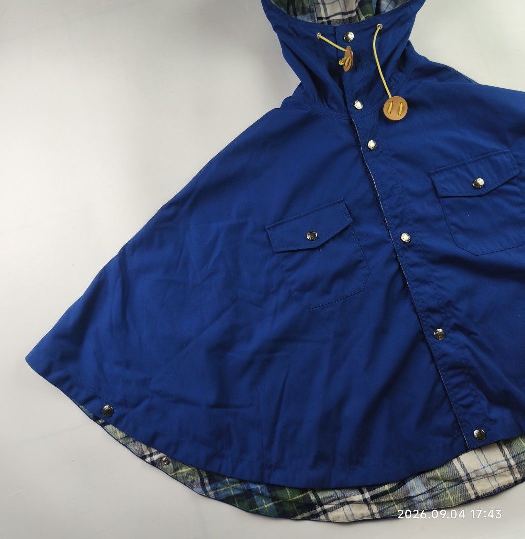 the north face purple label mountain poncho (Category: Coats, Jackets and Outerwear) located in Manila. Submitted by corner_finds (Listing ID 1460360073, Image 3). Description: size WS on tag width 45.5' length 22.5' no flaws 9/10 condition or better 1999+sf can send more photos upon request dm.