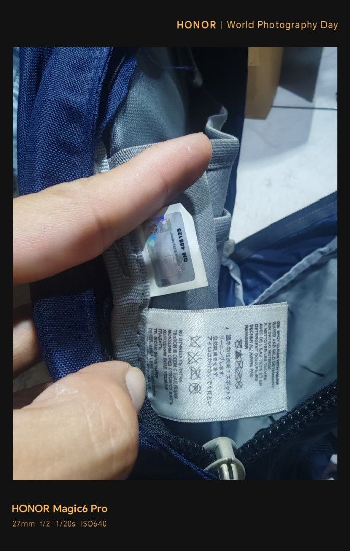The north face recon (Category: Backpacks) located in Santa Cruz. Submitted by ukayhuntworldwide (Listing ID 1460377079, Image 3). Description: The North Face Recon Good as new condition No flaws 🔸 This is a DAYPACK that faithfully stores the original RECON model. 🔸 A bag suitable for everyday use and simple hiking trips. 🔸 The FLEXVENT shoulder straps are designed to reduce shoulder fatigue and provide an excellent fit, even when carrying hea