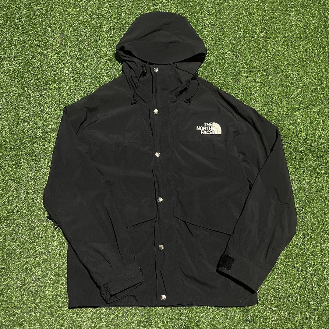 The North Face Retro 1986 Mountain Jacket Black (Category: Coats, Jackets and Outerwear) located in Cebu City. Submitted by thriftbrent1 (Listing ID 1460490796, Image 1). Description: Excellent To As New Condition Size : Medium to Large But Medium Tag Issue : None ❌❌❌ Color Rate : 9.8/10 Location : Argao Cebu.