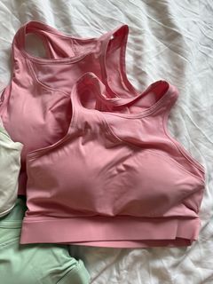 （分類：）位於 。 由 trissssss 提交（商品編號 1460505430，圖片 1）。簡介： 。