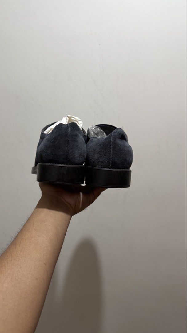 Tods suede (Category: Casual Shoes) located in Koronadal. Submitted by johnapolen99551 (Listing ID 1460336902, Image 3). Description: In good condition Ship nationwide 🚢✈️.