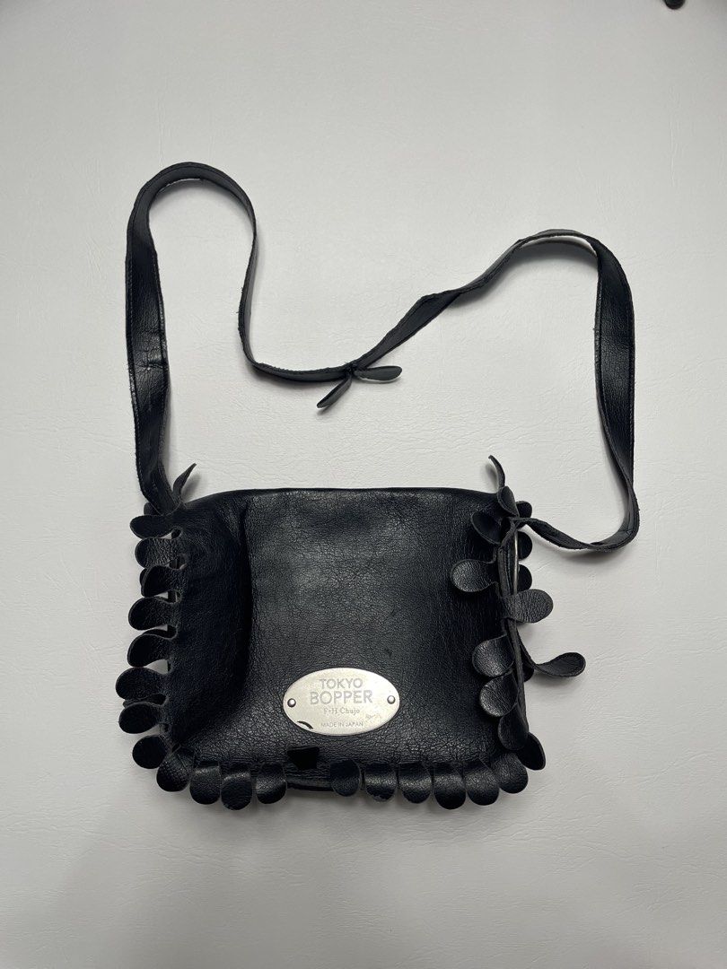 Tokyo bopper japan black (Category: Cross-body Bags) located in Urdaneta. Submitted by northdrops_asian (Listing ID 1460452260, Image 1). Description: Excellent condition .