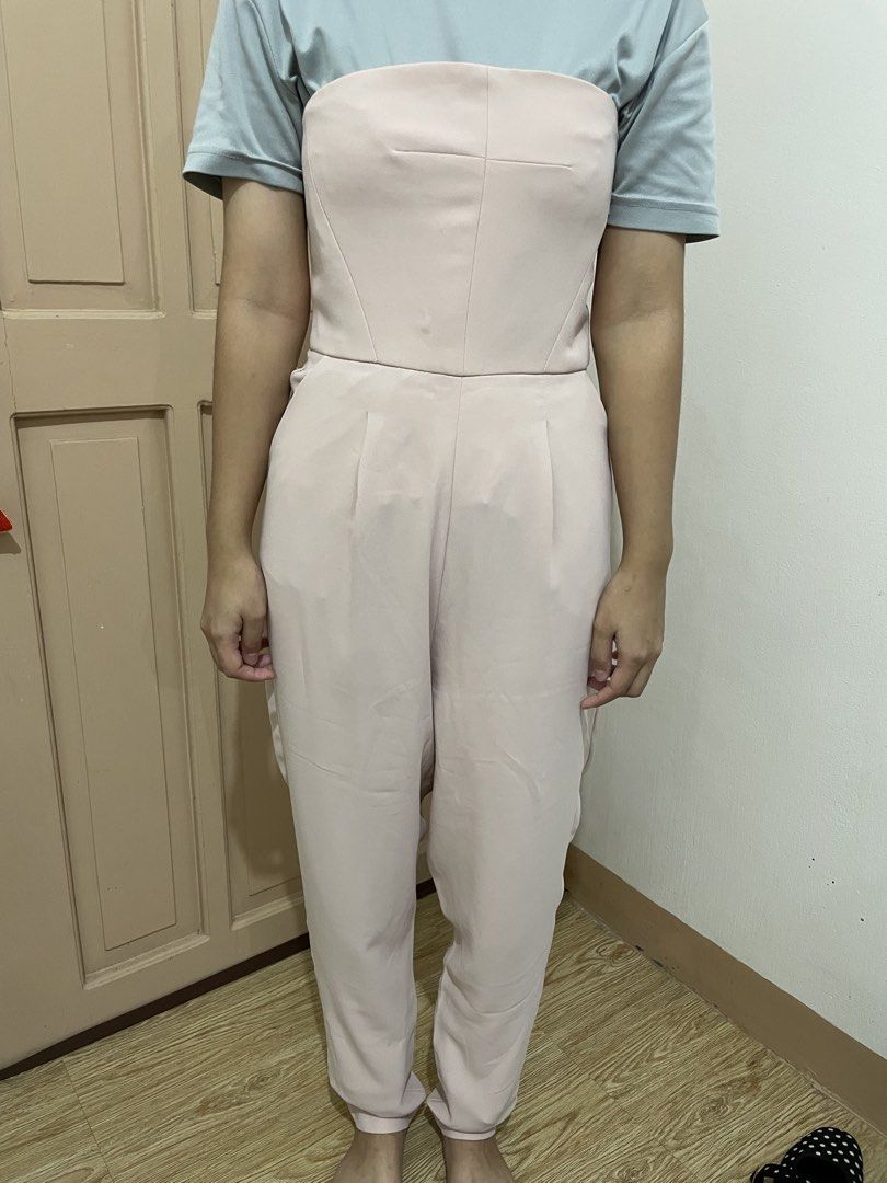 Topshop jumpsuit (Category: Jumpsuits) located in Mandaluyong City. Submitted by h78645 (Listing ID 1460400538, Image 1). Description: Pre-loved item Shirt not included (item is sleeveless).