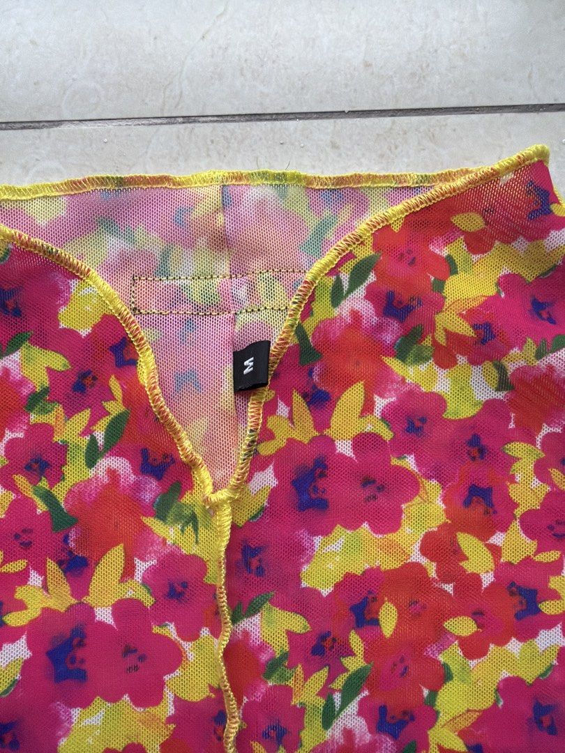 TOQA Lotus Tank Top (Category: Blouses) located in Makati City. Submitted by latenightcheckout (Listing ID 1460383292, Image 2). Description: Used once.