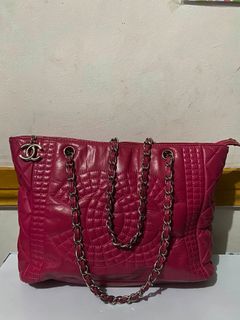 (Category: ) located in . Submitted by glaiza02 (Listing ID 1460305849, Image 1). Description: .