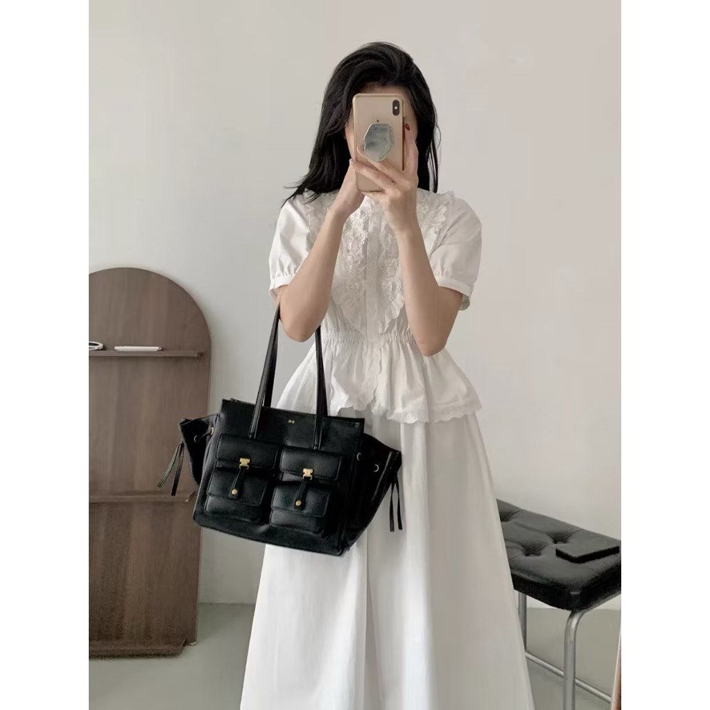 Tote Bag JW PEI (Category: Tote Bags) located in Taguig. Submitted by midnight.muse (Listing ID 1460371026, Image 2). Description: .