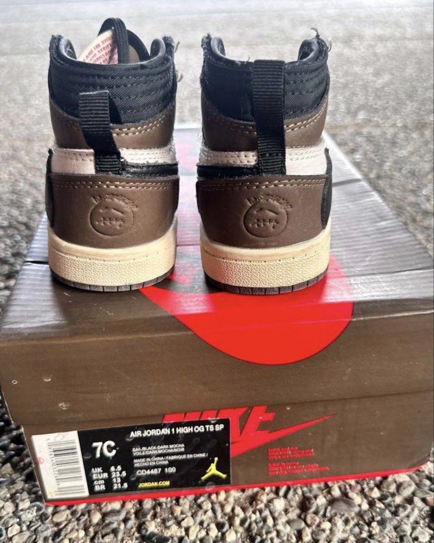 Travis Scott Jordan 1 7C (Category: Babies & Kids Fashion) located in Pasig City. Submitted by misisfinds (Listing ID 1460406559, Image 3). Description: Used for few times only.