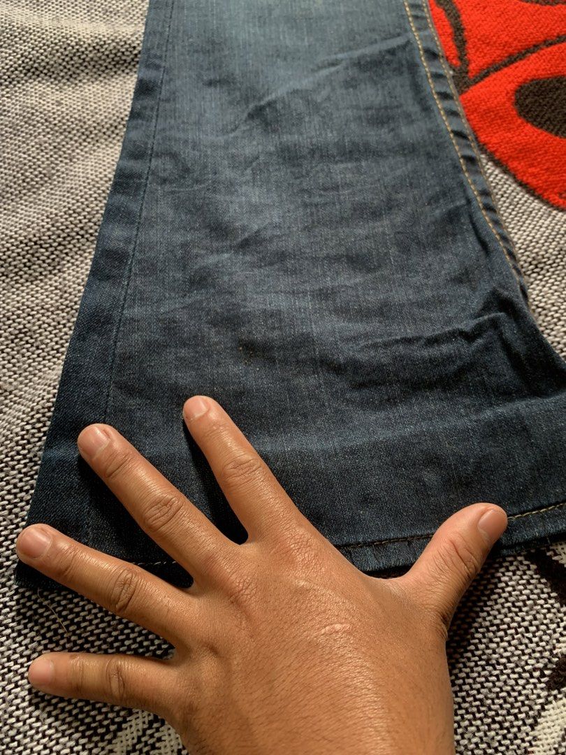 TRUE RELIGION BOOTCUT CARRIE SUPER WIDELEG (Category: Jeans) located in Malaybalay. Submitted by thrift_n_flip (Listing ID 1460330050, Image 2). Description: WAISTLINE:26-27 LENGTH:40 TIGHTS:9.5 LEG OPENING:10.5.