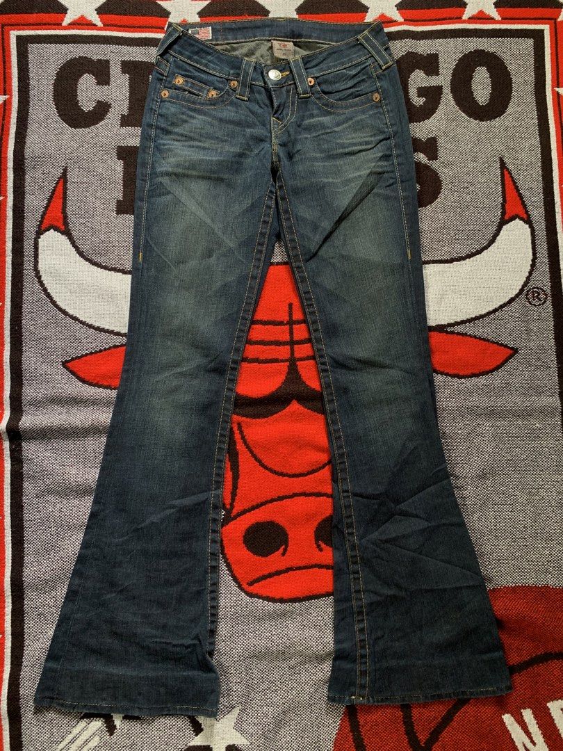 TRUE RELIGION BOOTCUT CARRIE SUPER WIDELEG (Category: Jeans) located in Malaybalay. Submitted by thrift_n_flip (Listing ID 1460330050, Image 1). Description: WAISTLINE:26-27 LENGTH:40 TIGHTS:9.5 LEG OPENING:10.5.
