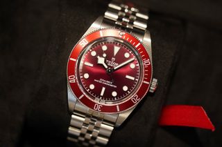 （分類：）位於 。 由 thewatchandjewelleryshopltd 提交（商品編號 1460376953，圖片 1）。簡介： 。