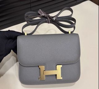 （分類：）位於 。 由 bellize.luxury 提交（商品編號 1460451701，圖片 1）。簡介： 。