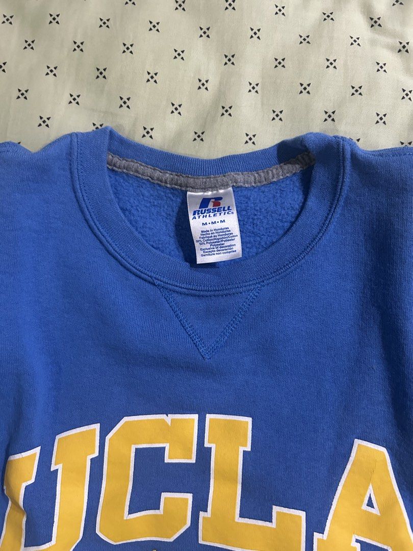 UCLA sweatshirt (Category: Coats, Jackets and Outerwear) located in Makati City. Submitted by racarbon (Listing ID 1460355205, Image 3). Description: UCLA sweatshirt rarely used for 2.5 years Legit UCLA/Russel athletics sweatshirt, bought from the UCLA store on campus..