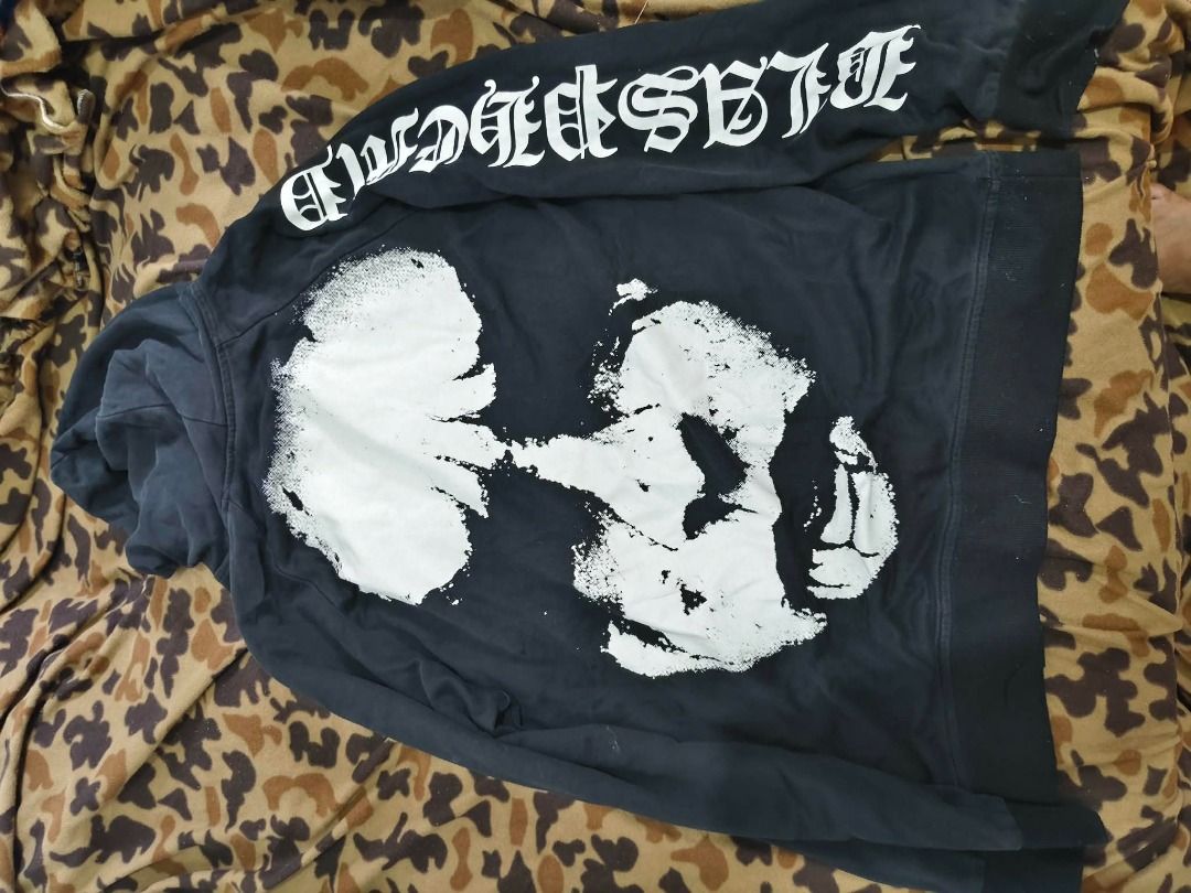 Ukay Hitsss (Category: Activewear) located in Caloocan City. Submitted by silverfalcon_80389a (Listing ID 1460461621, Image 1). Description: Pm lang po ako Darwin Blosan Guaño fb....