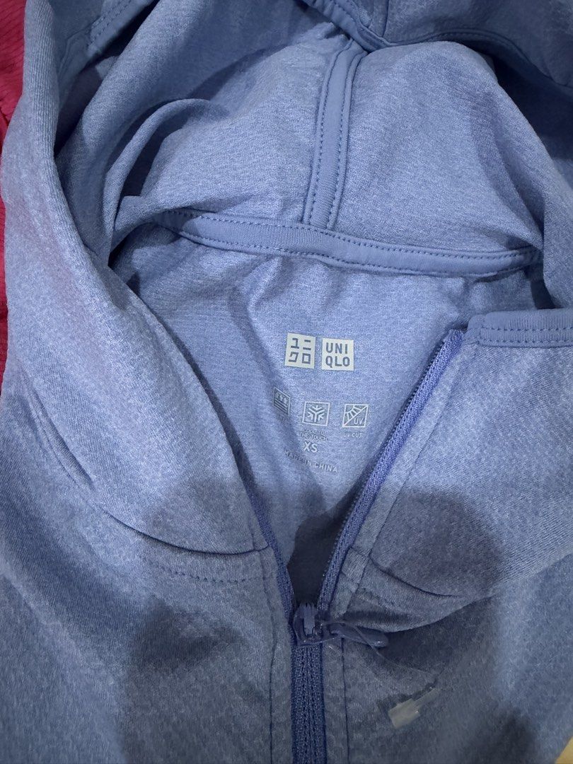 2 UNIQLO AIRISM JACKET (Category: Coats, Jackets and Outerwear) located in Iligan City. Submitted by my.preloved29 (Listing ID 1460366982, Image 3). Description: NEVER BEEN USED | GOT STOCKED SA CLOSET HAS THUMB HOLE ANDDD POCKETS! .