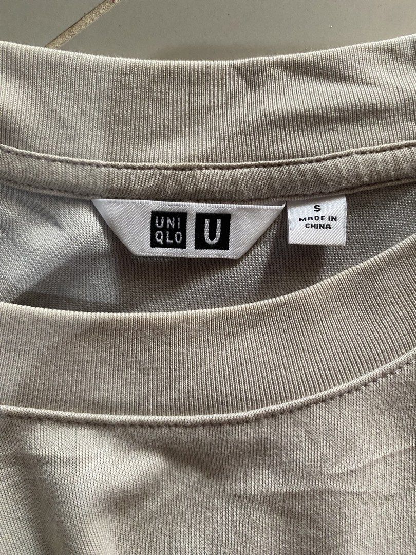 Uniqlo Arism (Category: Tshirts & Polo Shirts ) located in Manila. Submitted by b.a.thefinds (Listing ID 1460375905, Image 3). Description: Uniqlo (Arism) Size - Small Color - Light Biege - excellent condition - no issues - good as new - C.R. 10/10 W - 20 L - 25.