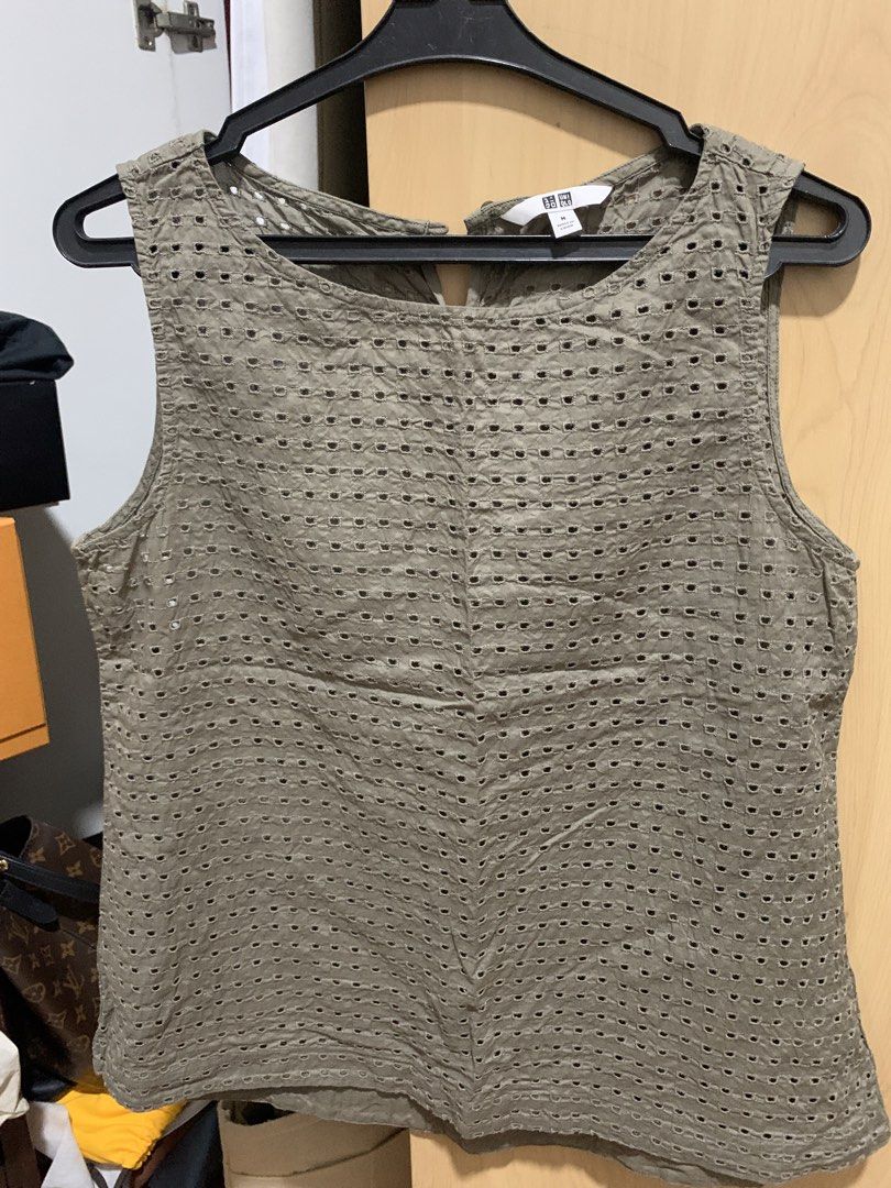 Uniqlo Blouses and Tops (Category: Blouses) located in Caloocan City. Submitted by estrellamanila (Listing ID 1460453354, Image 1). Description: 300 each / message for size ❌ first photo eyelet top sold ❌.