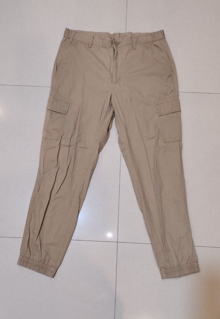 Uniqlo Jogger Pants (cargo pants) (Category: Joggers) located in Bacolor. Submitted by thriftyperminute (Listing ID 1460482715, Image 2). Description: -This is a pre-loved or thrifted item so please manage your expectations. -Color may slightly differ due to lighting or with the settings of the device used to view the photos -"Mine" now, pay now policy -Payment through gcash -Sure buyers only, please -No cancellation of orders -No return, no exch