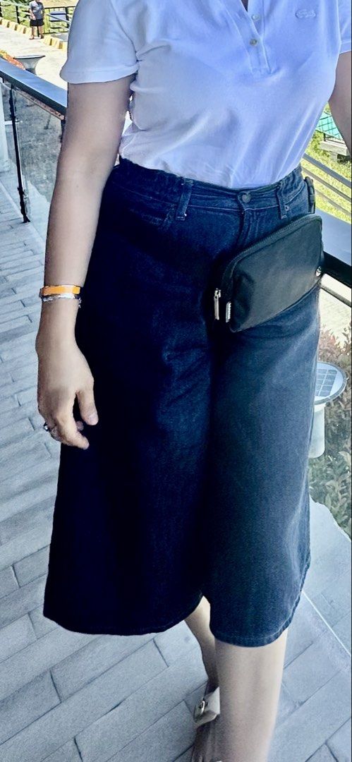 Uniqlo jorts (Category: Jeans) located in Las Pinas. Submitted by jenped (Listing ID 1460314436, Image 1). Description: Can fit medium to large Used 2x.
