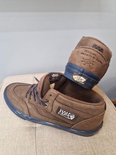 (Category: ) located in . Submitted by sneakerslaw (Listing ID 1460317964, Image 1). Description: .