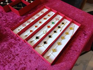 (Category: ) located in . Submitted by foundco_finds (Listing ID 1460494526, Image 1). Description: .