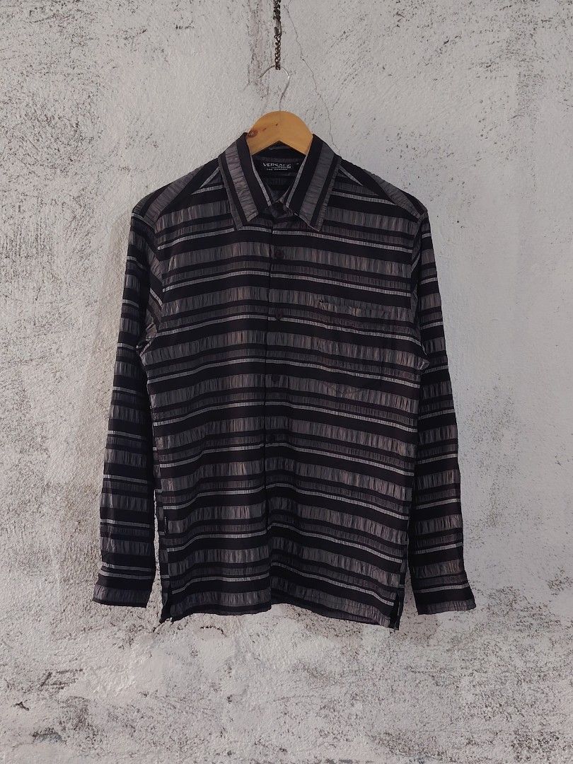 Versace longsleeves (Category: Luxury Apparel) located in Taguig. Submitted by castofffinds (Listing ID 1460355108, Image 1). Description: Excellent condition 20x27 inches.