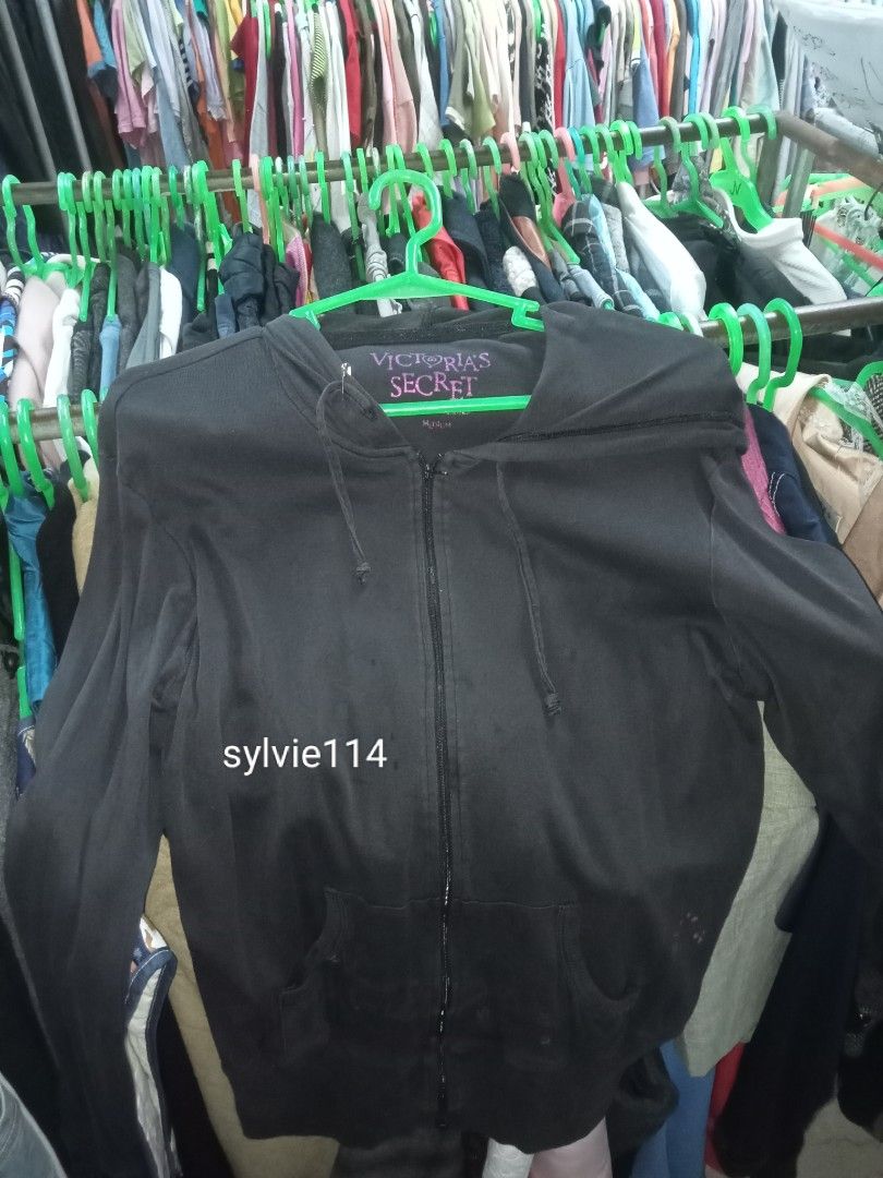 VICTORIA SECRET HOODIE JACKET (Category: Coats, Jackets and Outerwear) located in Manila. Submitted by sylvie.114 (Listing ID 1460464320, Image 1). Description: Y2k Victoria Secret black hoodie jacket.