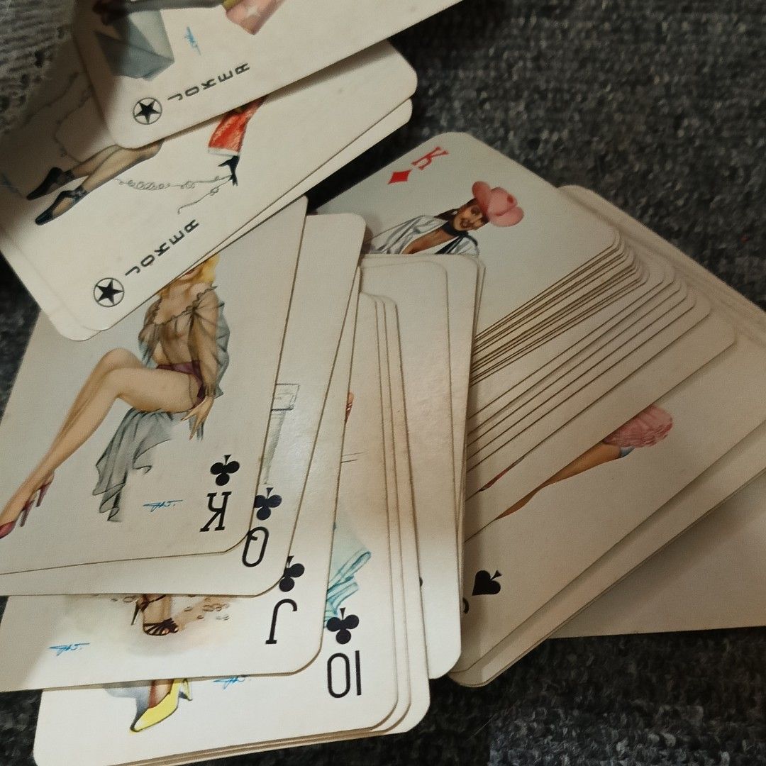 Vintage 1950s Darling Playing Cards Full Set With Plastic Case | W (Category: Board Games & Puzzles) located in Meycauayan. Submitted by redmants2011 (Listing ID 1460330459, Image 3). Description: W.