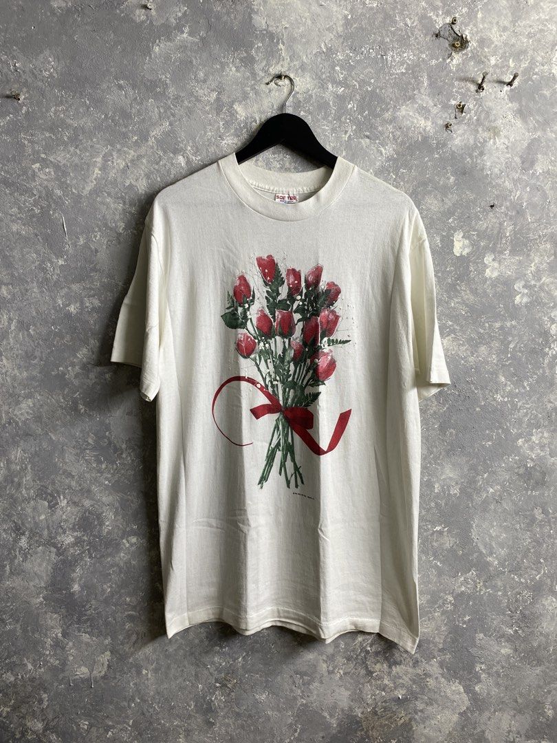Vintage 90s Art Flower Tee (Category: Tshirts & Polo Shirts ) located in Pasig City. Submitted by lumangkamisa (Listing ID 1460429649, Image 1). Description: Large Single stich.