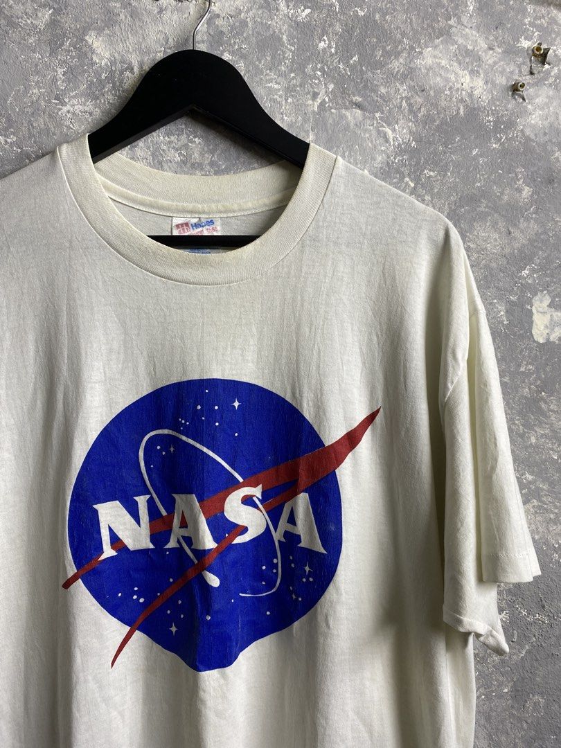 Vintage 90s Nasa (Category: Tshirts & Polo Shirts ) located in Pasig City. Submitted by lumangkamisa (Listing ID 1460420763, Image 2). Description: XL single stitch.