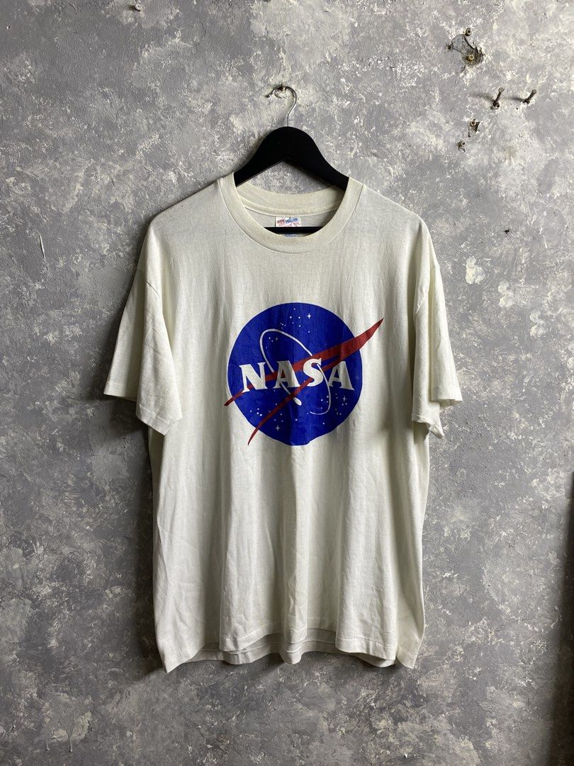 Vintage 90s Nasa (Category: Tshirts & Polo Shirts ) located in Pasig City. Submitted by lumangkamisa (Listing ID 1460420763, Image 1). Description: XL single stitch.