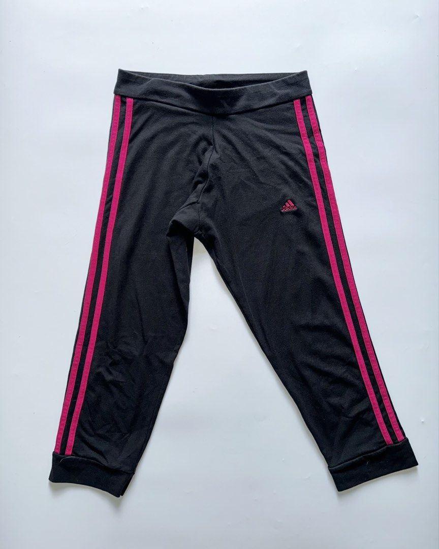 vintage adidas capri pants (Category: Activewear) located in Lipa City. Submitted by mayumi.vtg (Listing ID 1460375884, Image 1). Description: ❀ waist: 24-28in | length: 25in ❀ s on tag, no flaws.