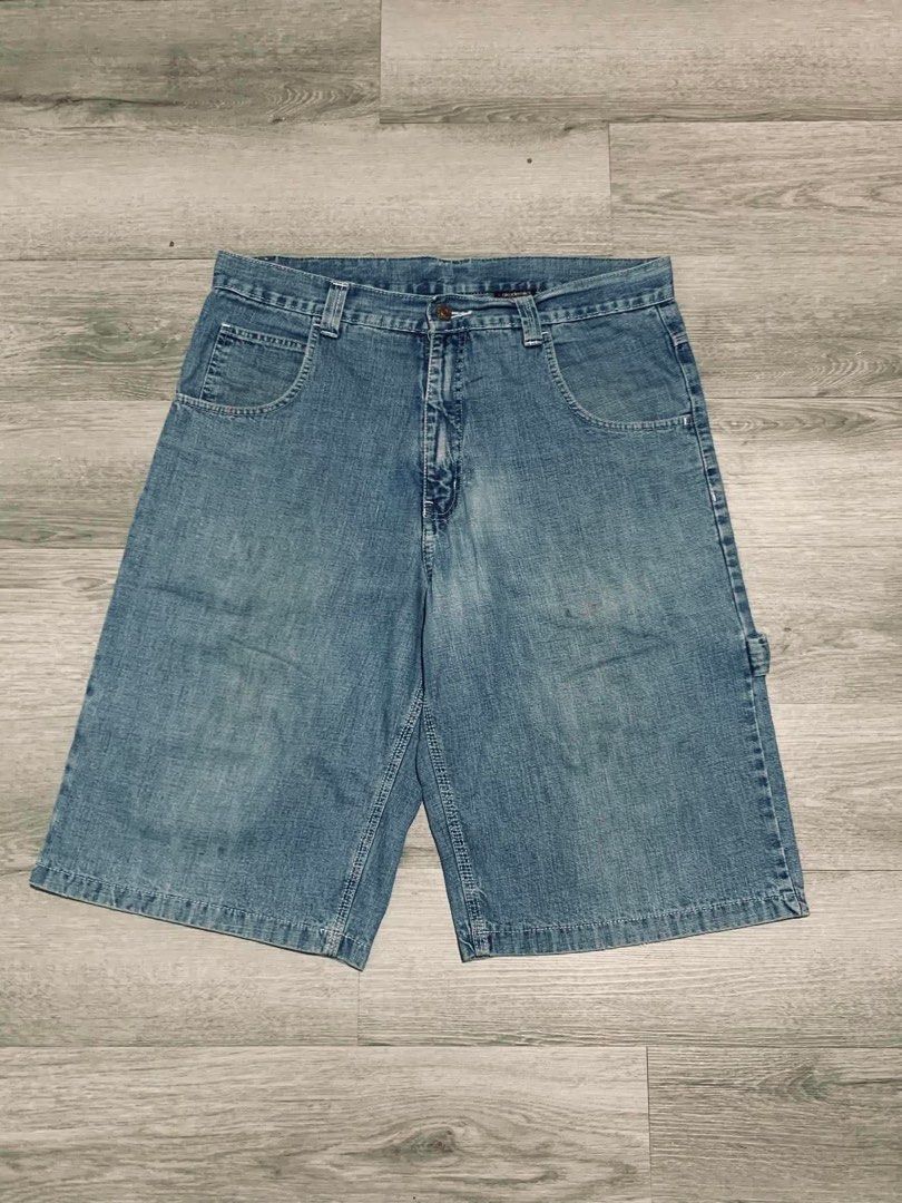 Vintage Akademiks Carpenter Jorts (Category: Shorts) located in Dasmarinas. Submitted by adriannz (Listing ID 1460348608, Image 2). Description: Vintage AKademiks Carpenter jorts 36waist 26.5 length 15 thighs a13 leg opening Excellent Condition Stain/fixed Scratch 10/10 color rate Claim:800 Note:Please Manage your expectations Since all items are thrifted and used..