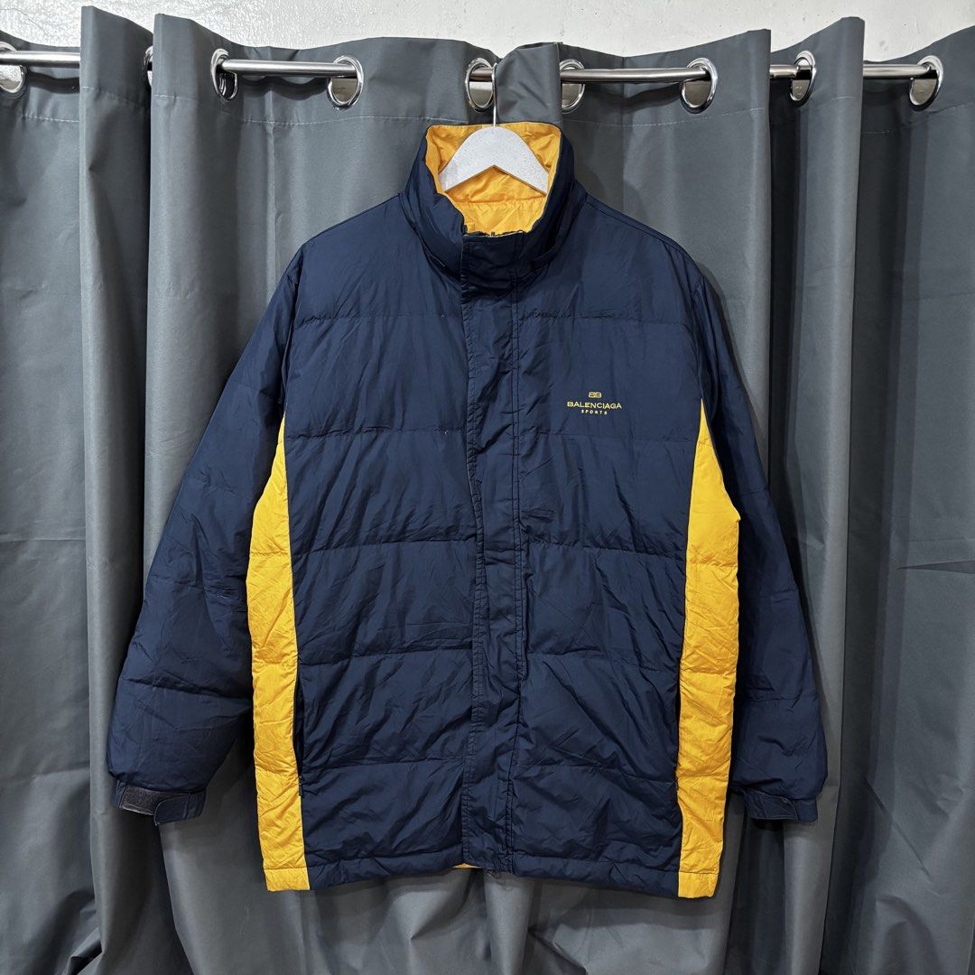 Vintage balenciaga puffer (Category: Coats, Jackets and Outerwear) located in Cavite. Submitted by real_g (Listing ID 1460391886, Image 3). Description: ▪️WTS -VintageCiagaPuffer •Size 3 •Length 30” •Pit to pit 24” •Reversible •Detachable Hood •Good condition DM❕❕❕.