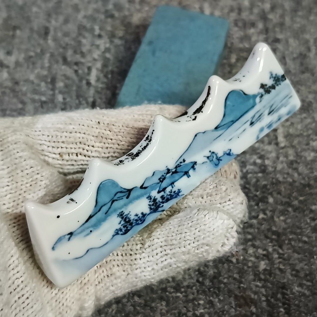 Vintage Calligraphy Brush Rest (Category: Craft Supplies & Tools) located in Meycauayan. Submitted by ka_luma (Listing ID 1460321810, Image 2). Description: .