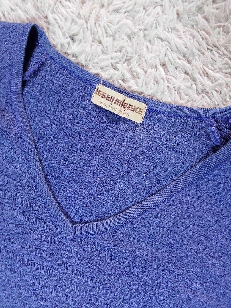 Vintage Issey miyake (Category: Activewear) located in Manila. Submitted by aeronroy4577085 (Listing ID 1460400171, Image 2). Description: .