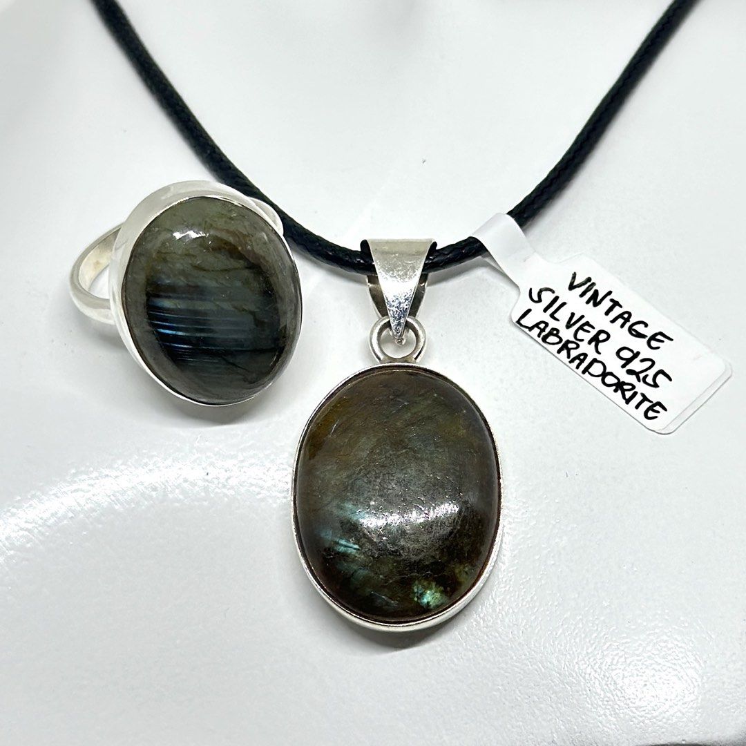 VINTAGE LABRADORITE STERLING SILVER 925 PENDANT ONLY (Category: Jewelry) located in Mexico. Submitted by amidalajewelryandartifacts (Listing ID 1460445481, Image 3). Description: .