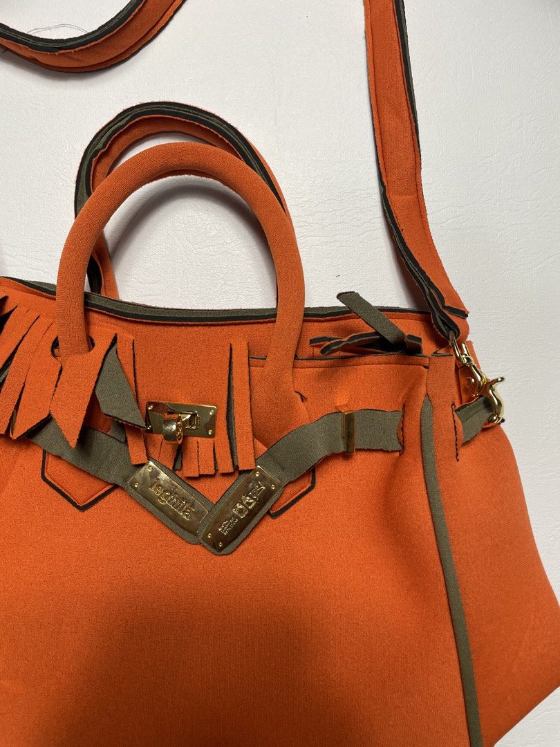 Vintage leghila birkin 2ways bag (Category: Luxury Bags & Wallets) located in Urdaneta. Submitted by northdrops_asian (Listing ID 1460452586, Image 2). Description: Leghila.