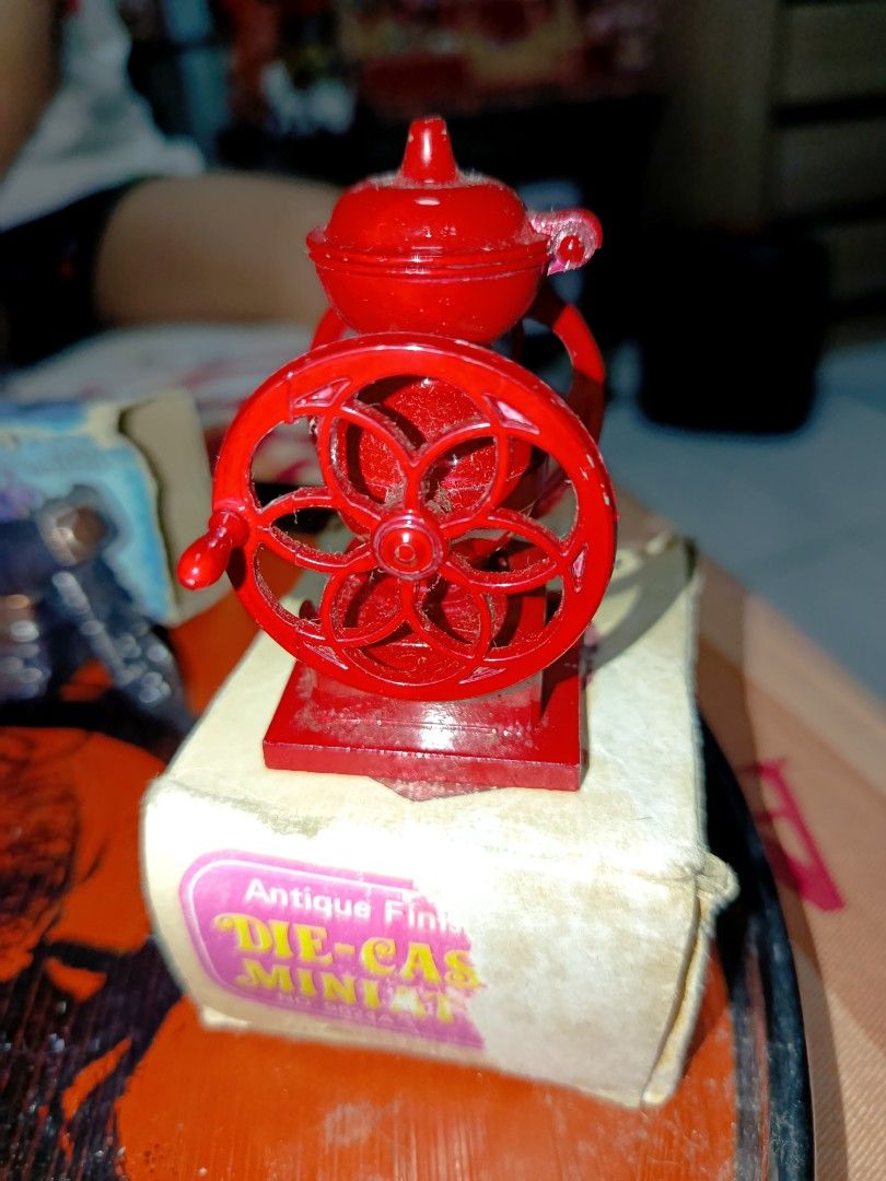 Vintage Miniature diecast sharpener P200 each (Category: Vehicle & Diecast Models) located in Quezon City. Submitted by kristal68 (Listing ID 1460447992, Image 2). Description: .