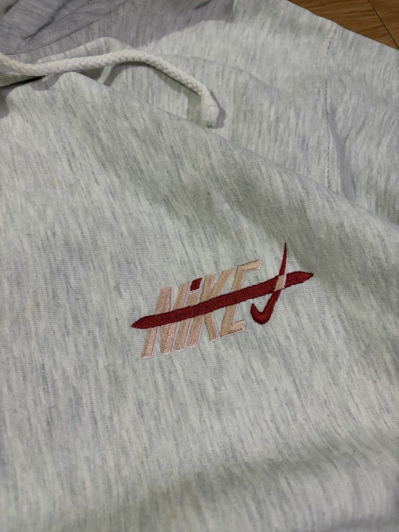 Vintage Nike Hoodie (Category: Coats, Jackets and Outerwear) located in Paranaque City. Submitted by uw4kk (Listing ID 1460500698, Image 2). Description: Measurements and flaws are shown in the photo .