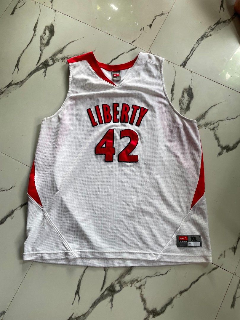 VINTAGE NIKE JERSEY (Category: Tshirts & Polo Shirts ) located in Pili. Submitted by jolobullac53657 (Listing ID 1460343194, Image 1). Description: WTS, VINTAGE NIKE LIBERTY JERSEY XL ON TAG.